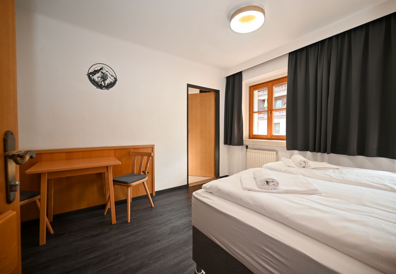 Studio in Zell am See - Schmitten 27 - Room 1 / 200m from ski lift