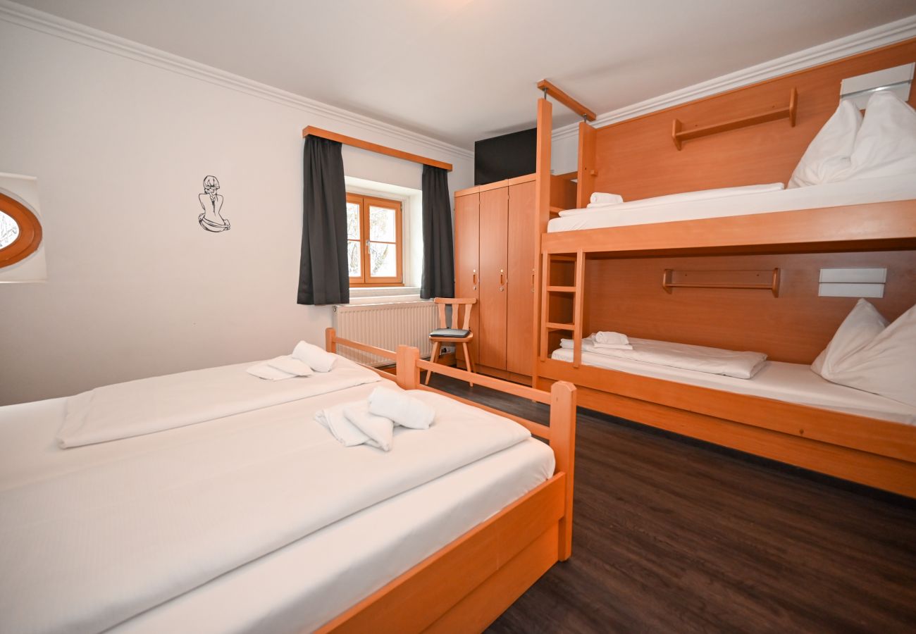 Studio in Zell am See - Schmitten 27 - Room 5 / 200m from ski lift