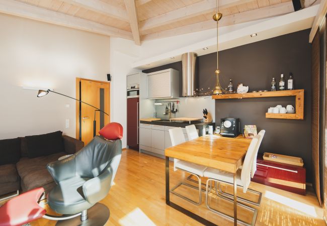  in Kaprun - Ski & Golf Suite 25: balcony, Maiskogel View