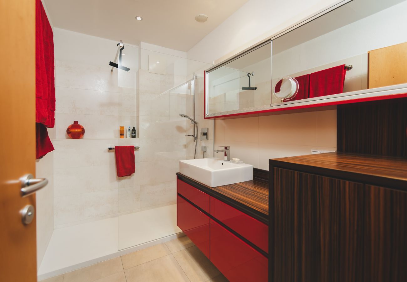 Ferienwohnung in Kaprun - Ski & Golf Suite 25: balcony, Maiskogel View