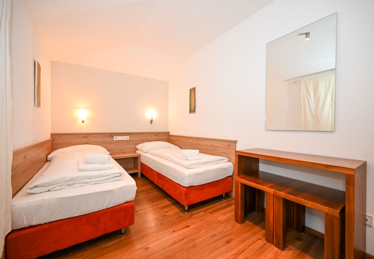 Ferienwohnung in Kaprun - Penthouse Glacier View 10.5, balcony, lift